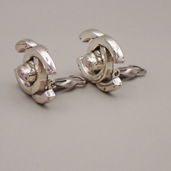 CHANEL CC Logo Button Earrings 96P Clip-On Silver-Plated France Vintage 85RL396 - Picture 14 of 16